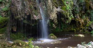 Abruzzo. Vi siete già rinfrescati davanti la Cascata dello Schizzataro Dove partire e percorso da fare