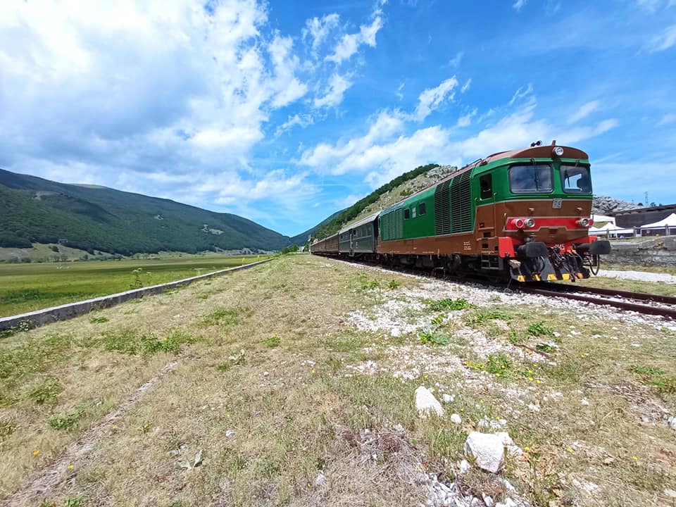 Il Treno della Ferrovia dei Parchi (Transiberiana d'Italia) tra Sulmona e Pescocostanzo (guarda tutte le foto) (1)