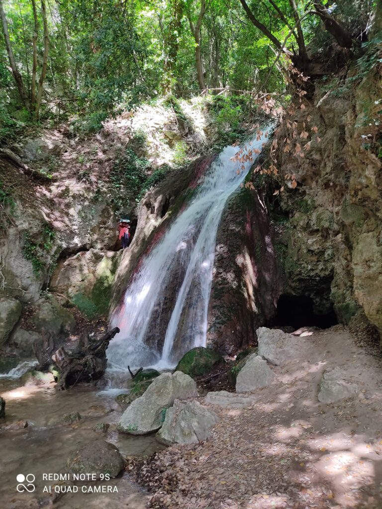 Umbria. Come raggiungere le Cascate del Menotre Luogo di Partenza, tempi e suggerimenti