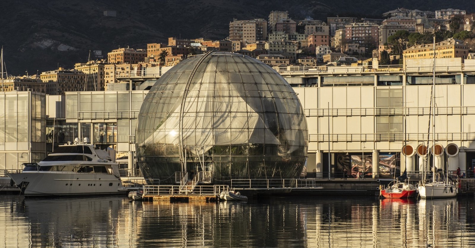 Genova Aquarium. What are the prices and visiting hours