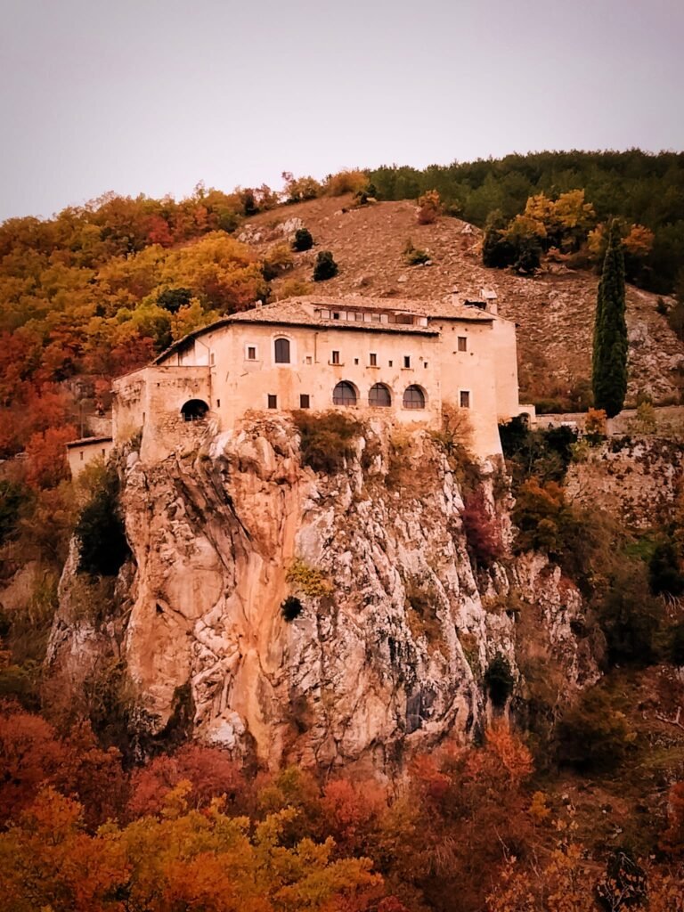 Convento Sant'Angelo d'Ocre, L'Aquila. 