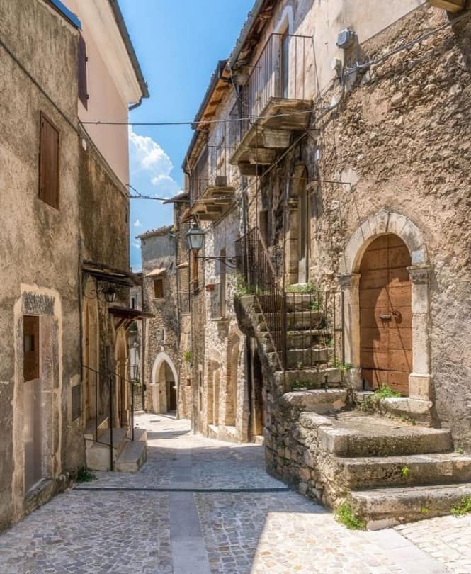 Pacentro, abruzzo