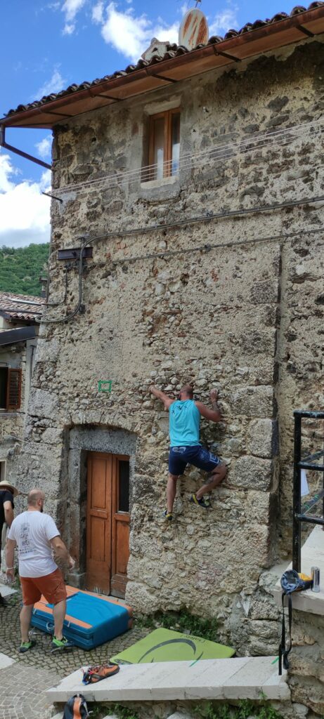 lago e borgo di scanno