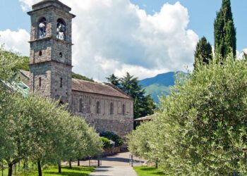 Abbazia Cistercense di Santa Maria di Piona