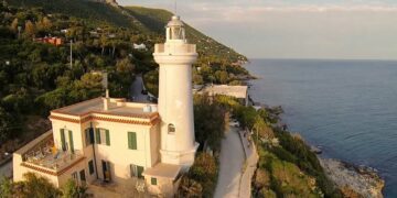 faro di capo circeo