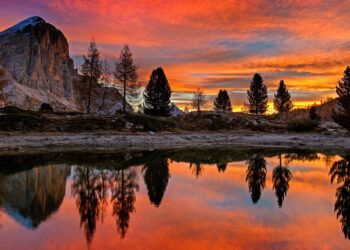 dolomiti lago tramonto