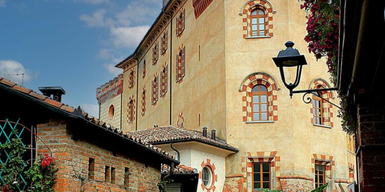 castello di Barolo Langhe Piemonte