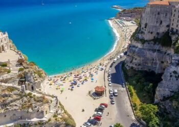 Santuario di Santa Maria dell'Isola di Tropea