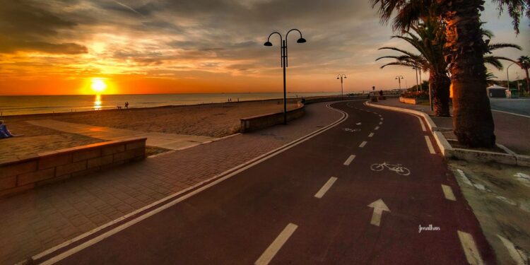 ciclovia adriatica a tortoreto lido