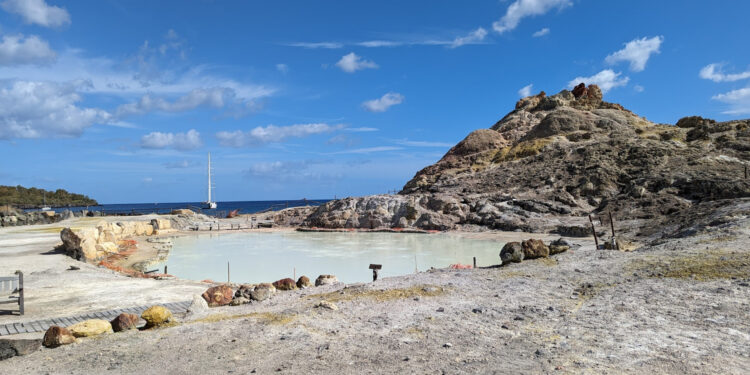 Pozza dei fanghi naturali di Vulcano (MUD)