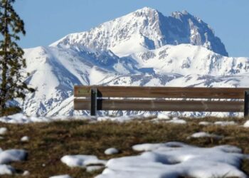 panchina vista gran sasso